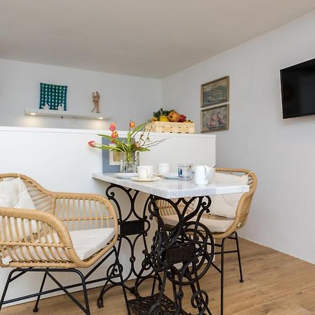Charming Studio Apartment At House Rustica With Terrace And Nearby Parking プナト エクステリア 写真