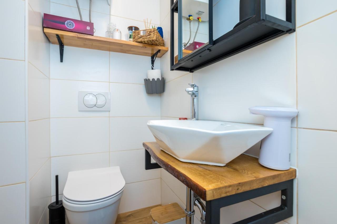 Charming Studio Apartment At House Rustica With Terrace And Nearby Parking プナト エクステリア 写真