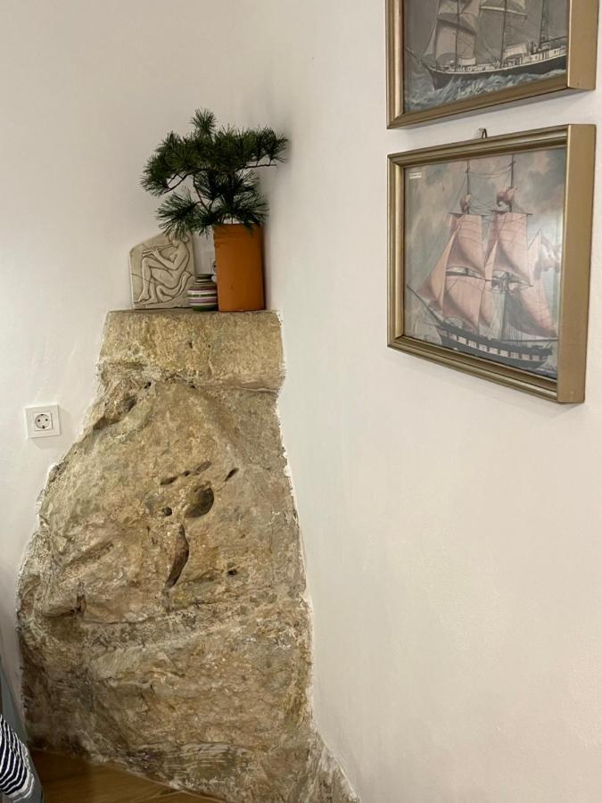 Charming Studio Apartment At House Rustica With Terrace And Nearby Parking プナト エクステリア 写真