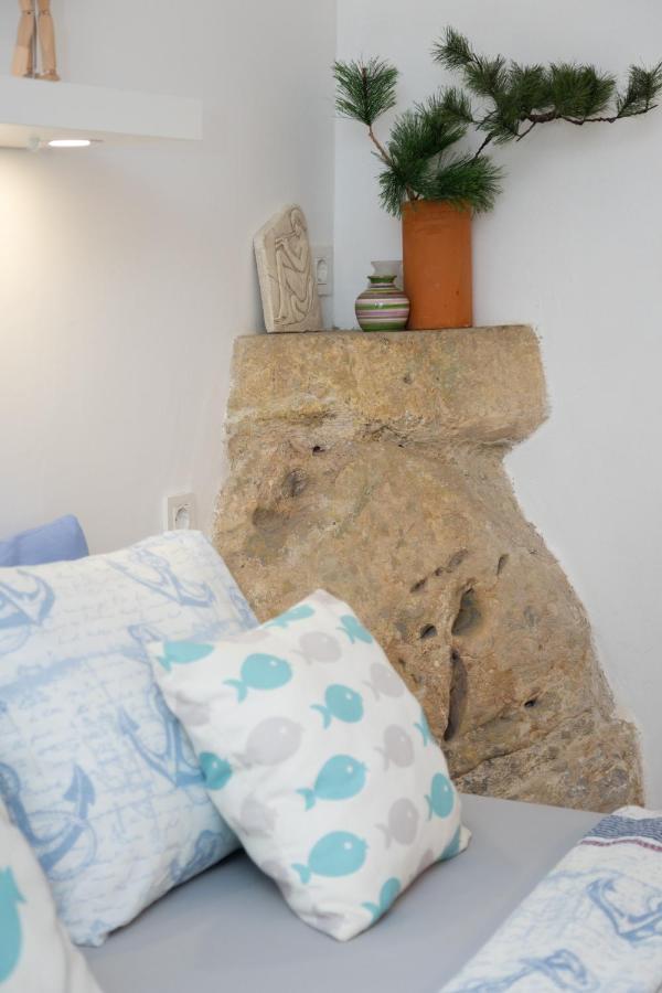 Charming Studio Apartment At House Rustica With Terrace And Nearby Parking プナト エクステリア 写真