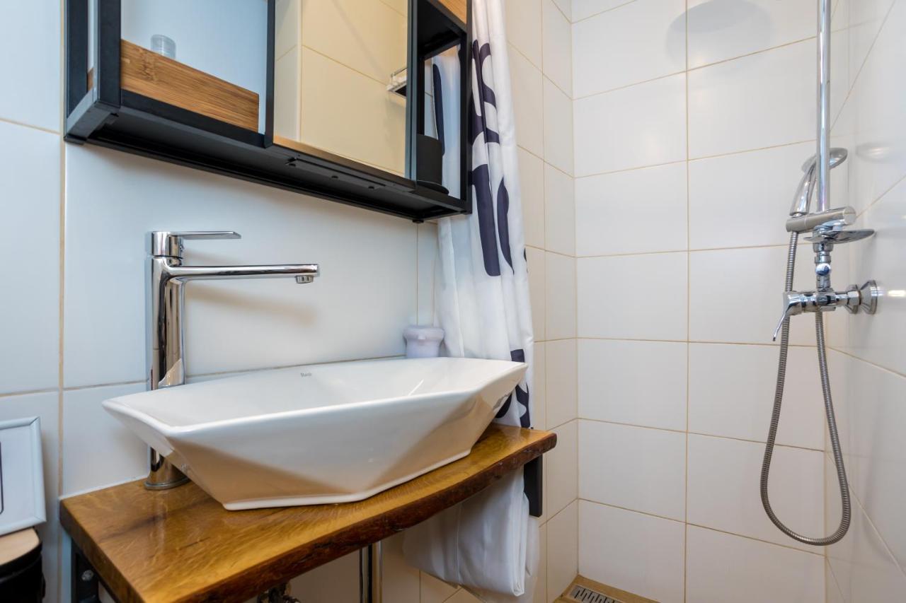 Charming Studio Apartment At House Rustica With Terrace And Nearby Parking プナト エクステリア 写真