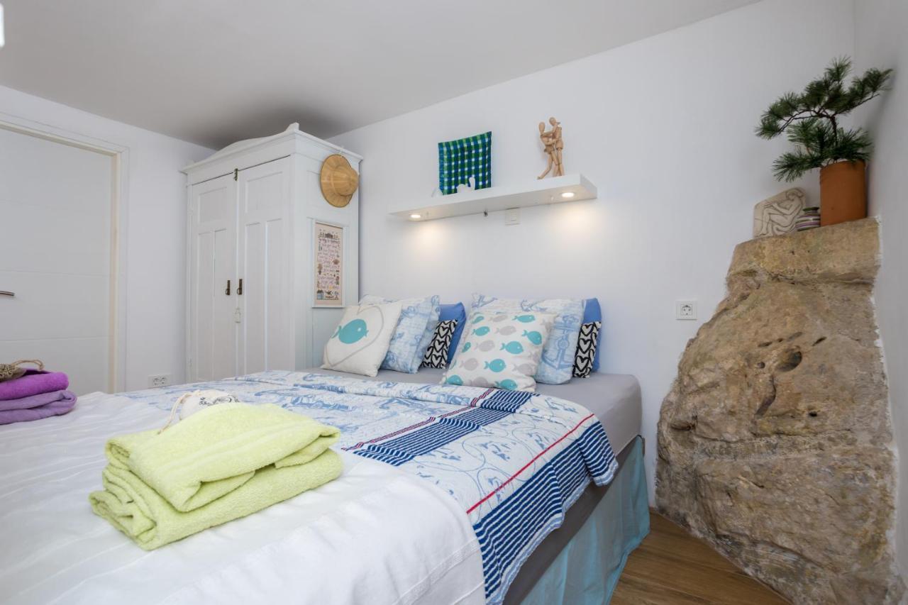 Charming Studio Apartment At House Rustica With Terrace And Nearby Parking プナト エクステリア 写真
